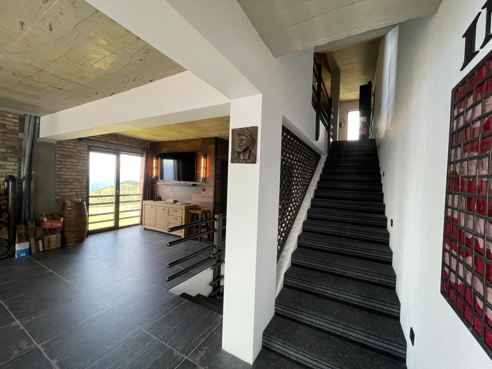 Ozone Lodge